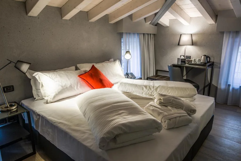 Camera Standard Matrimoniale/Doppia con Letti Singoli — Locanda al Vescovo & SPA