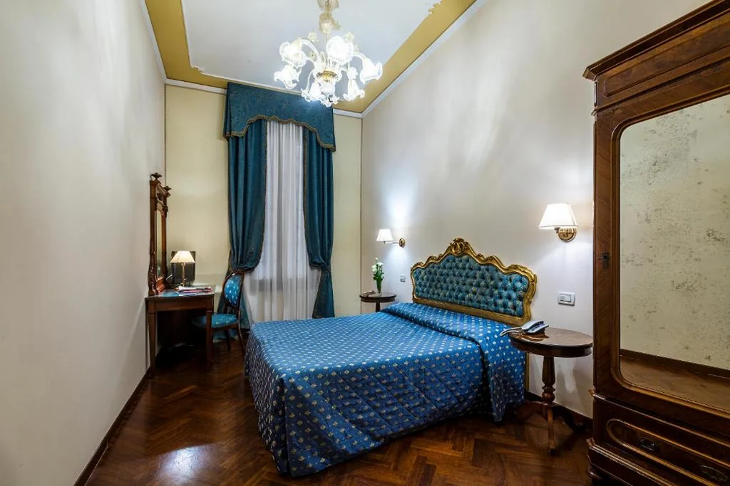 Camera Standard Matrimoniale/Doppia con Letti Singoli — Locanda Sant’Agostin