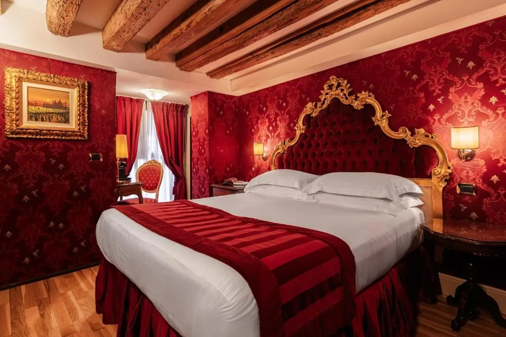Camera Standard Matrimoniale/Doppia con Letti Singoli — Palazzo Paruta & Wellness Suites