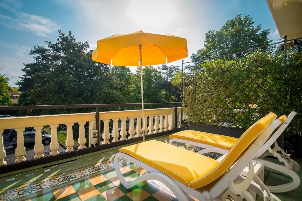Standard Double or Twin Room with Balcony — Terme Preistoriche Resort & Spa