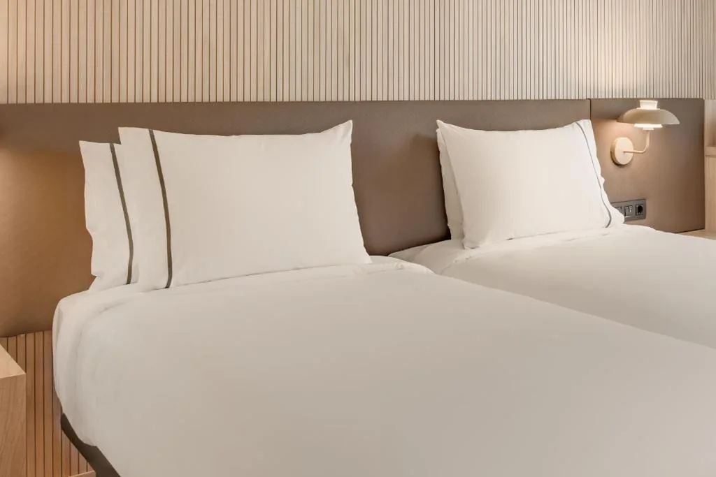 Standard Plus Room with 1 King Bed — AC Hotel Padova by Marriott