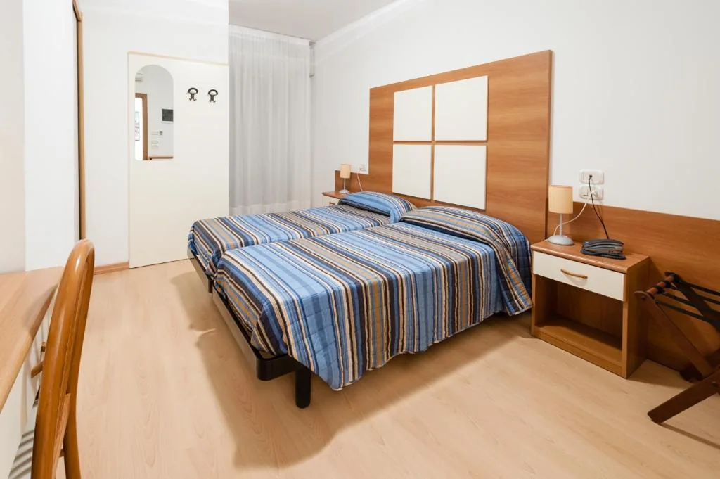 Superior Twin Room — Hotel Garni Losanna
