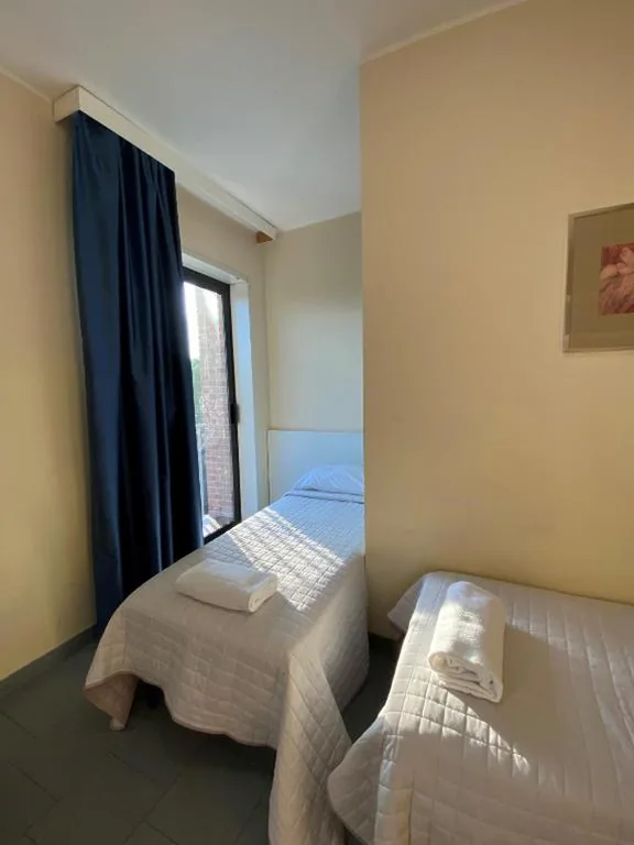 Superior Twin Room — Hotel La Siesta