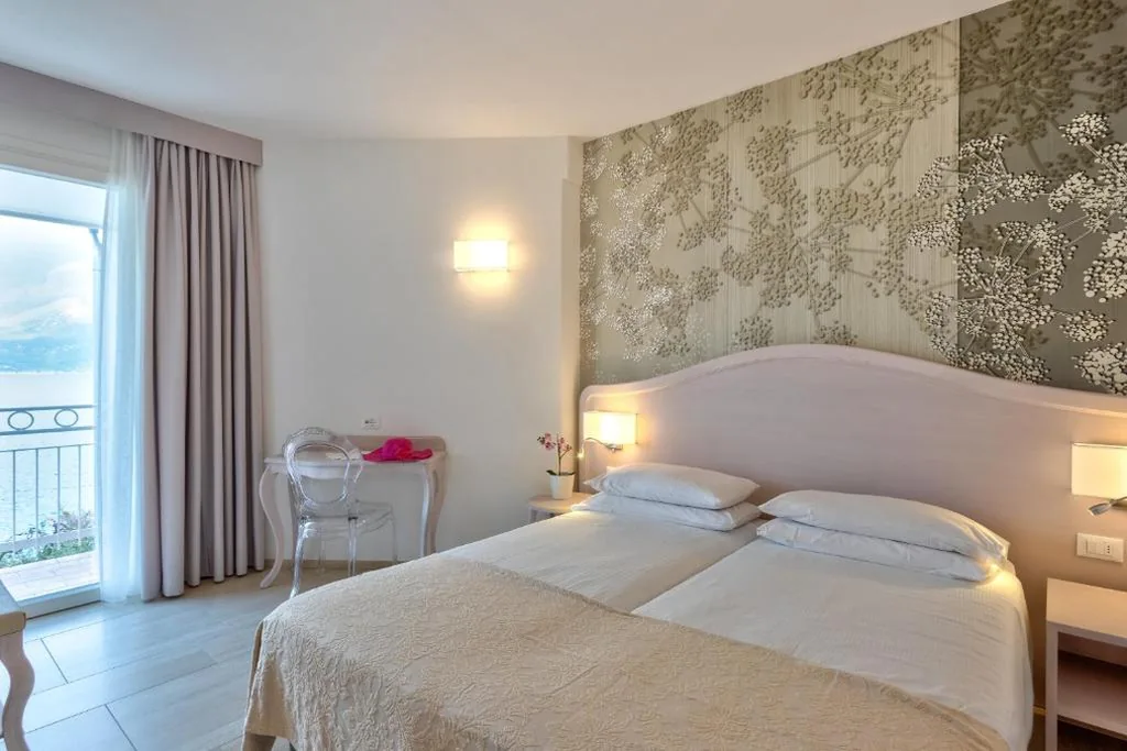 Camera Superior Doppia con Letti Singoli — Hotel Riviera Panoramic Green Resort