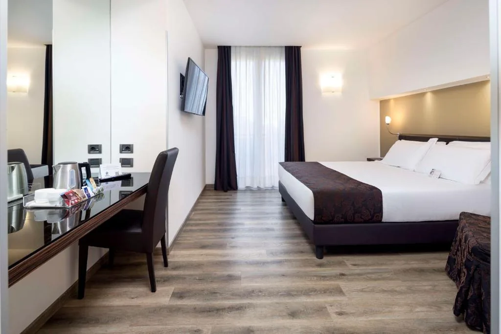 Superior King Room - Non-Smoking — Best Western Hotel Biri