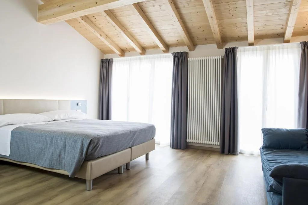Superior Double or Twin Room with City View — Casa Beccherie