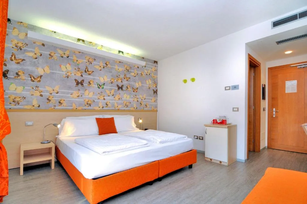 Superior Double or Twin Room with Balcony — Eco Hotel Cleofe