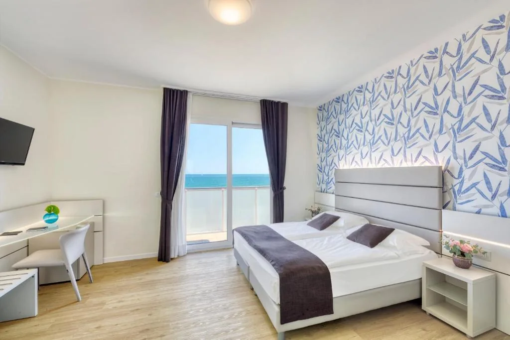 Camera Superior Matrimoniale/Doppia con Letti Singoli con Vista Mare — Hotel Astoria