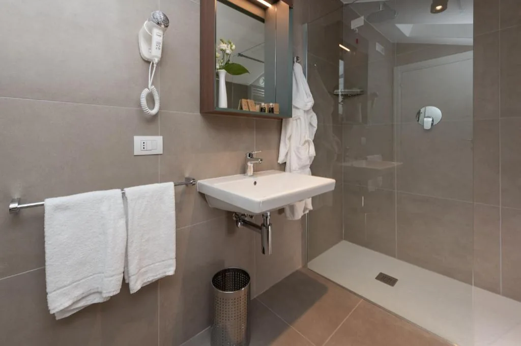 Superior Double or Twin Room — Hotel Canton dell’Orto