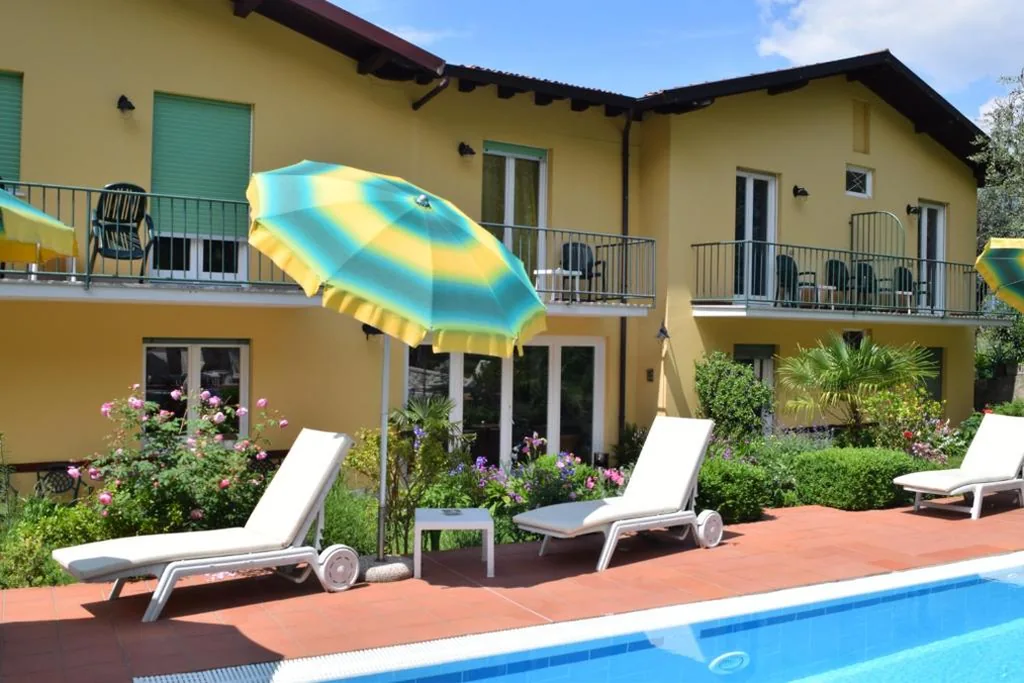 Superior Double or Twin Room with Garden View — Hotel Casa Popi