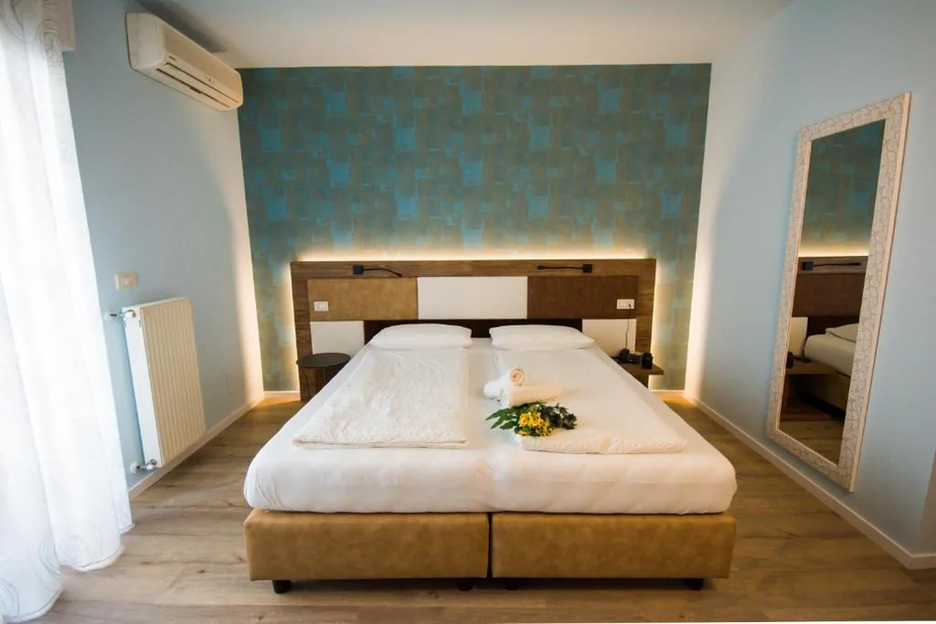Superior Double or Twin Room — Hotel Eden