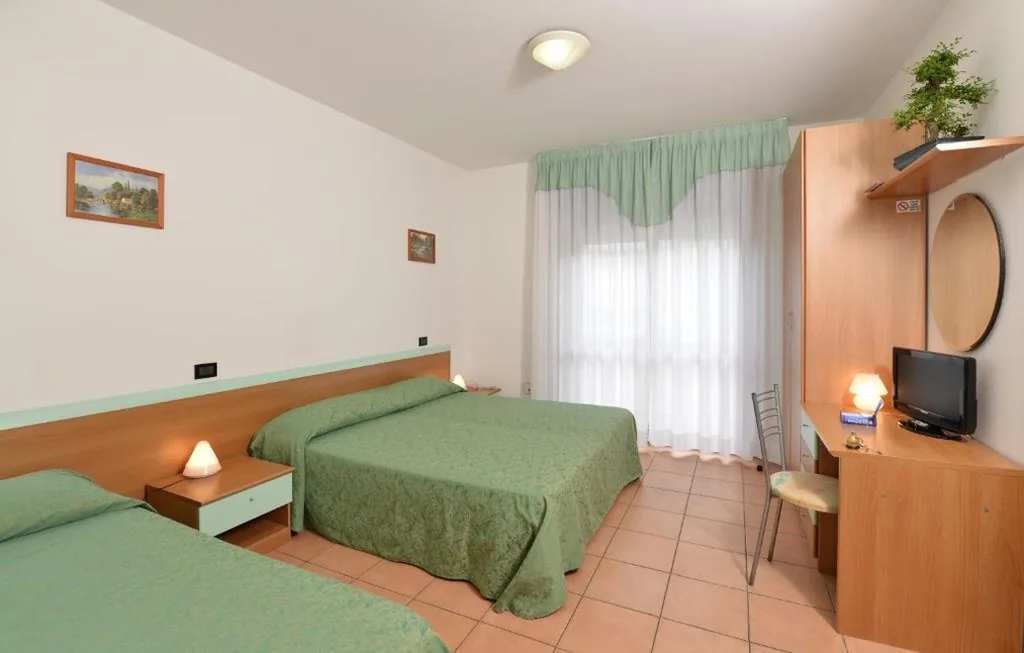 Camera Superior Matrimoniale/Doppia con Letti Singoli — Hotel Etna