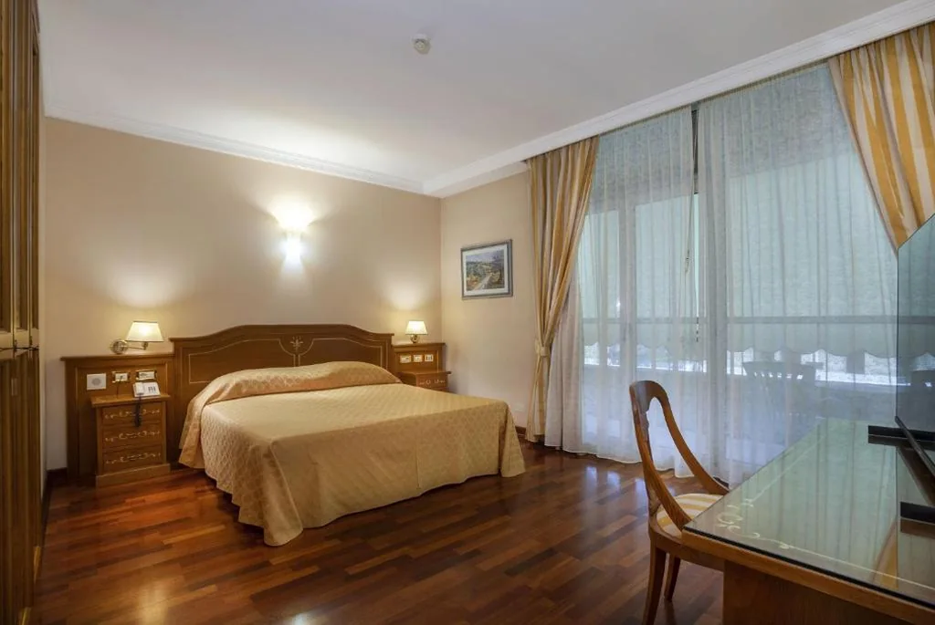 Superior Double or Twin Room — Hotel Firenze