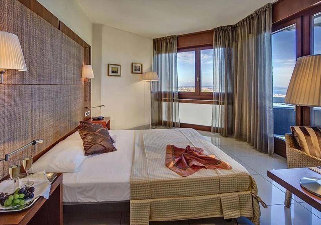 Camera Superior Matrimoniale/Doppia con Letti Singoli con Terrazza — Hotel Le Tegnue