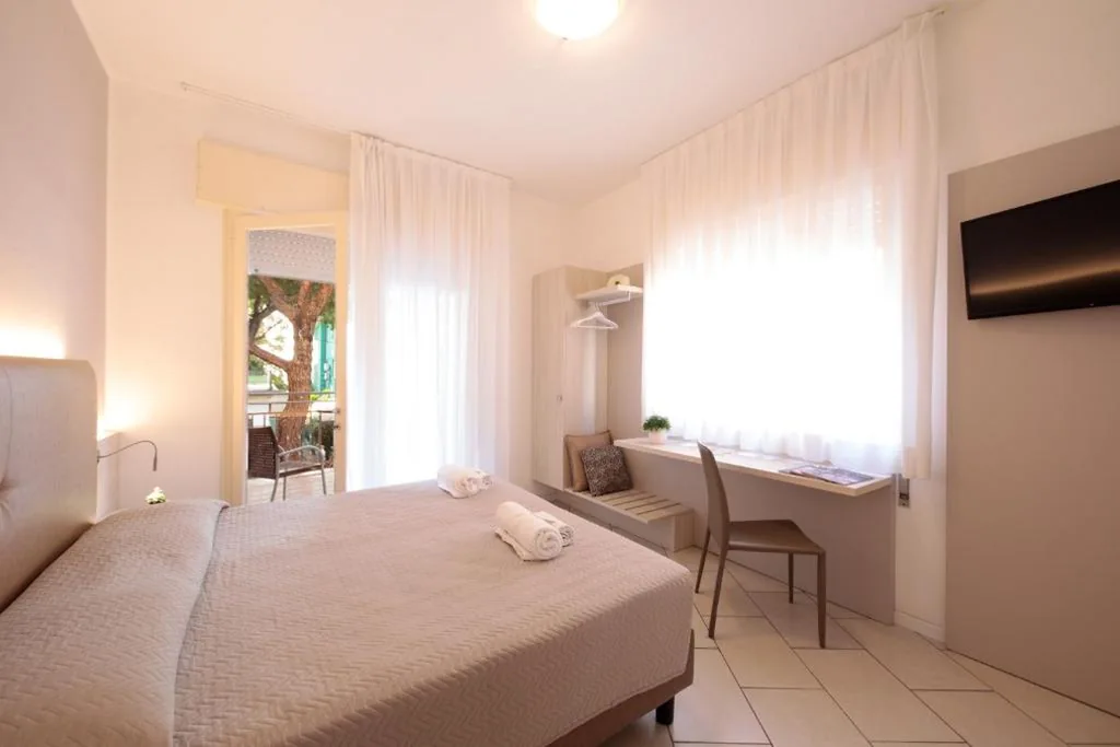 Superior Double or Twin Room — Hotel Madison