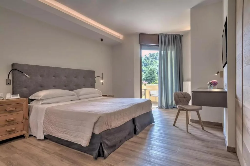 Superior Double or Twin Room — Hotel Petrarca Terme