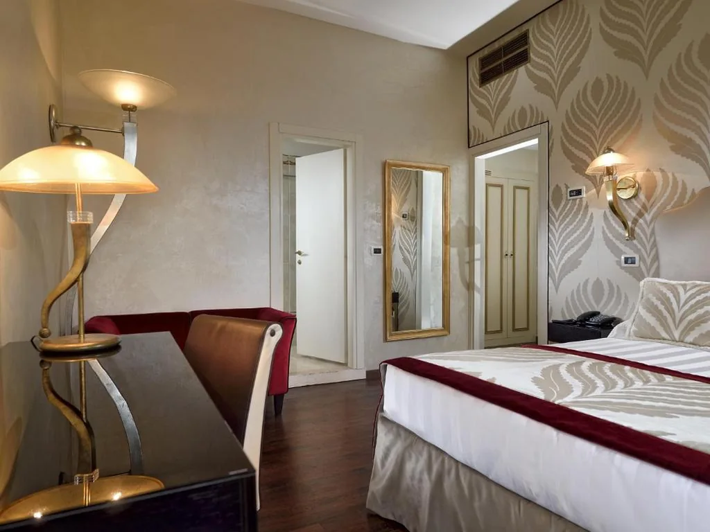 Camera Superior Matrimoniale/Doppia con Letti Singoli — Hotel Principe