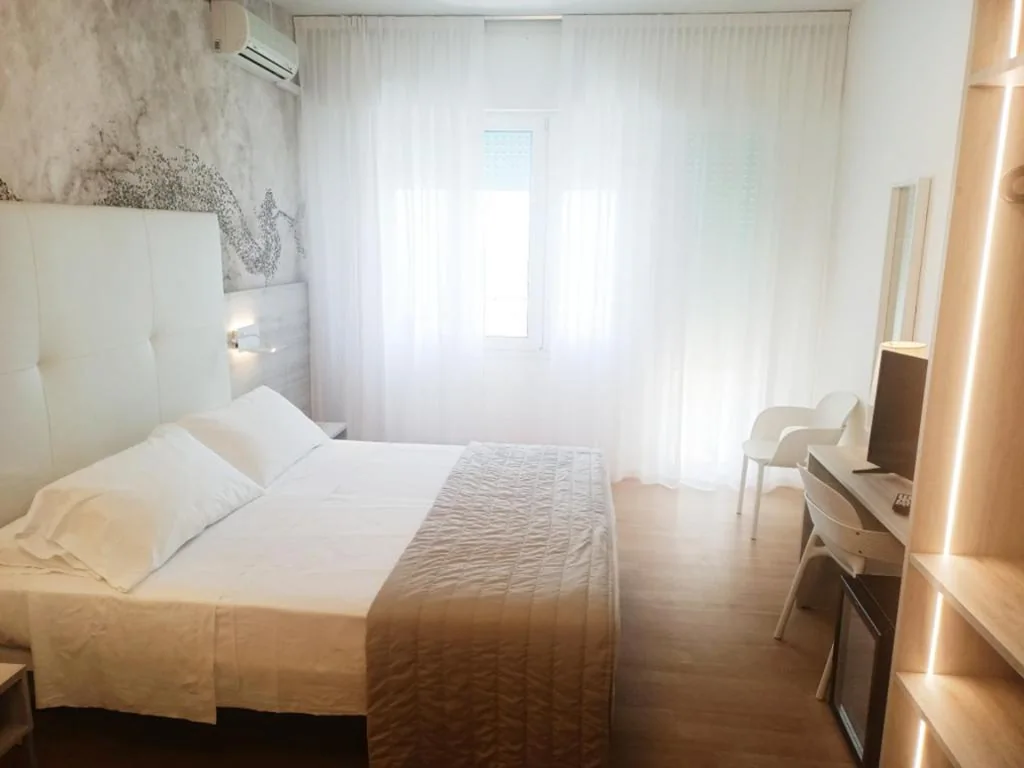 Camera Superior Matrimoniale/Doppia con Letti Singoli con Vista Mare — Hotel Splendid