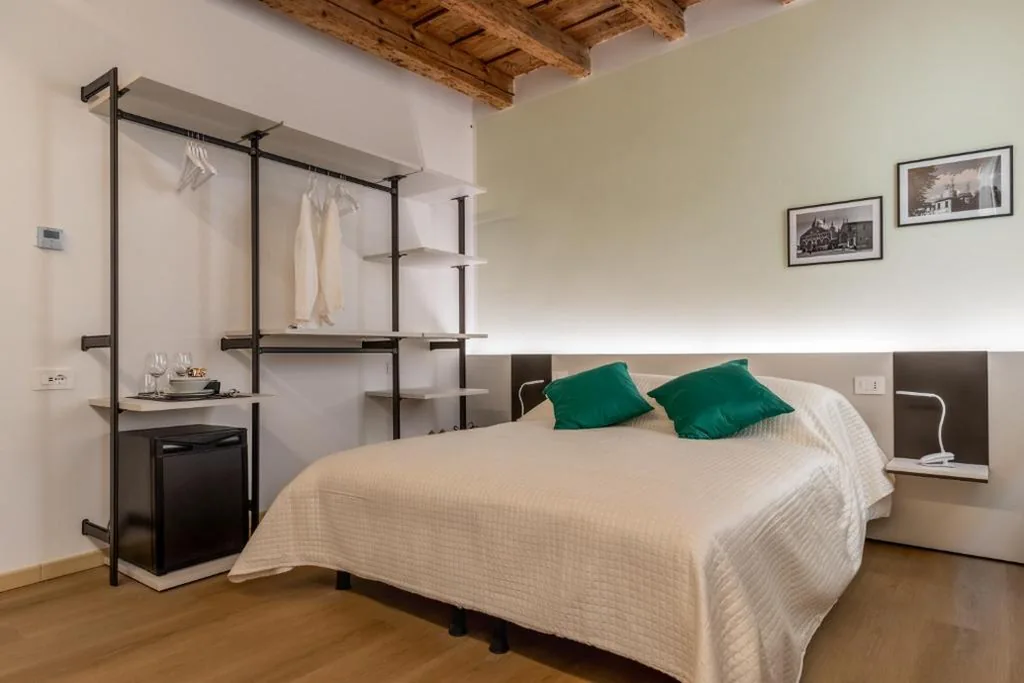 Superior Double or Twin Room — La Piazza