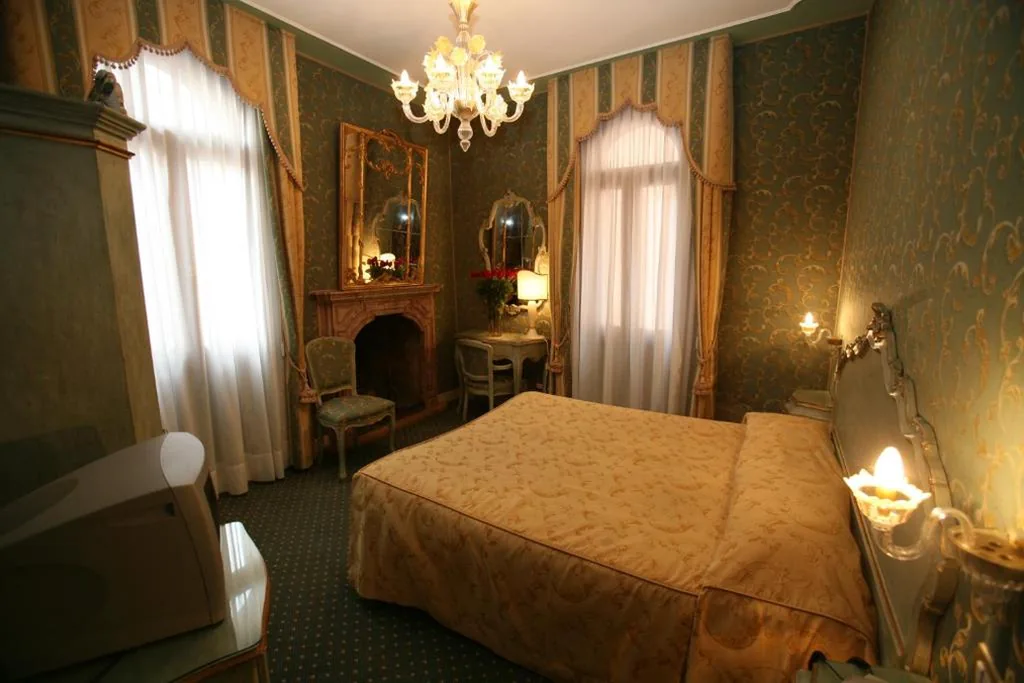Superior Double or Twin Room — Locanda Cà del Brocchi