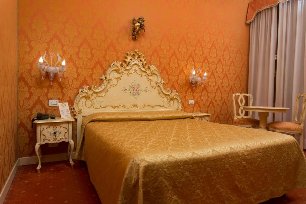 Camera Superior Matrimoniale/Doppia con Letti Singoli con Vista Canale — Locanda Cà Le Vele
