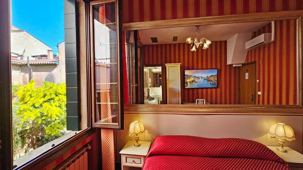 Superior Double or Twin Room with Garden View — Messner Palace
