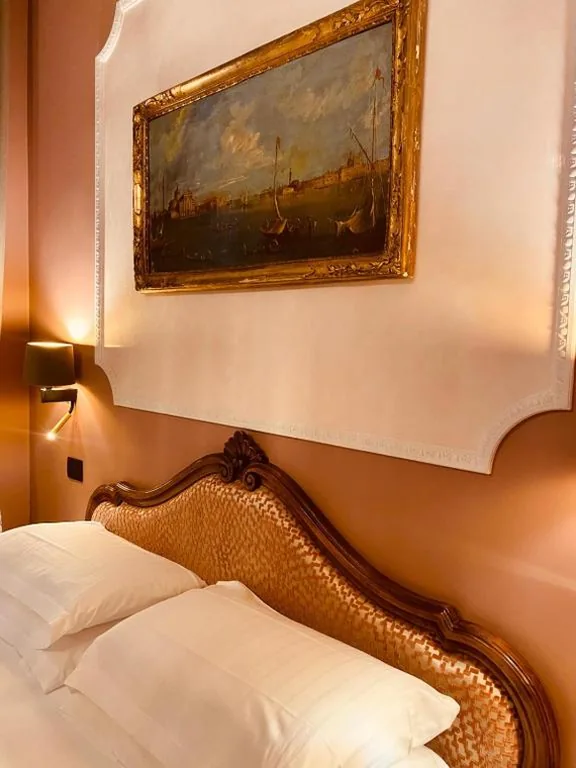 Superior Double or Twin Room — Pensione Accademia – Villa Maravege
