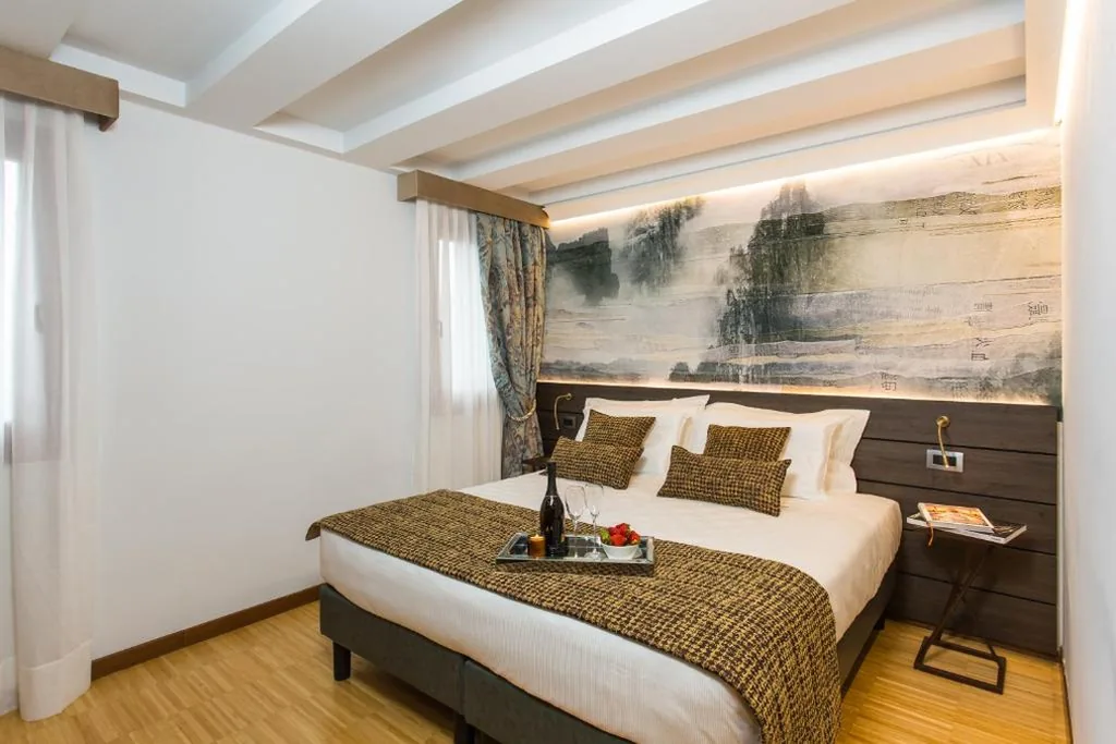 Superior Double or Twin Room — Venice Maggior Consiglio