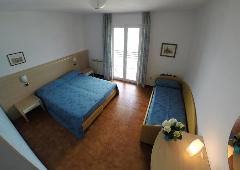 Triple Room — Albergo Villa Edera