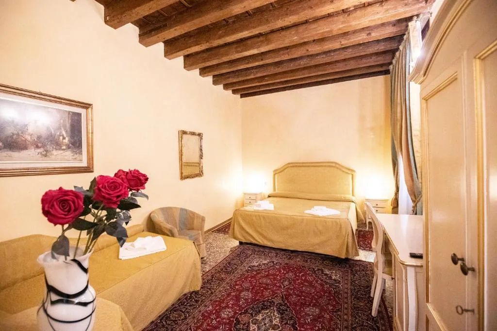 Camera Tripla — Alla Vigna – Room Only