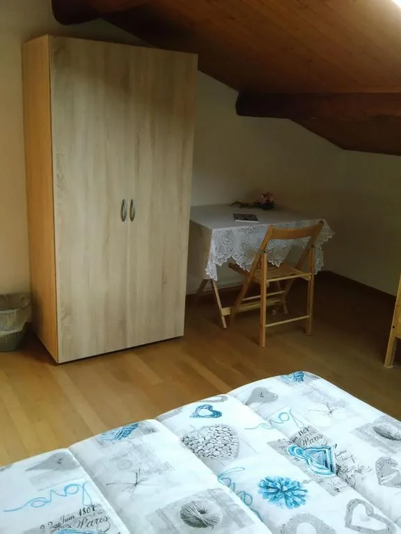Basic Triple Room — B&B Tisoi