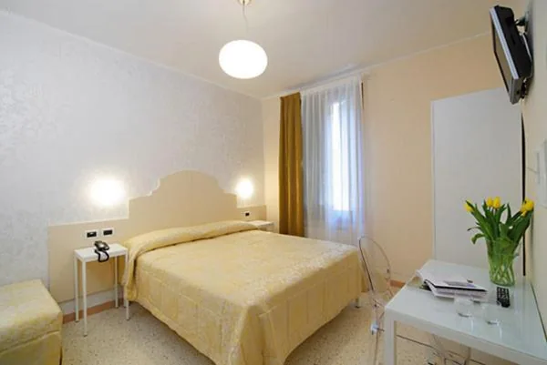 Camera Tripla Basic — Hotel Adriatico