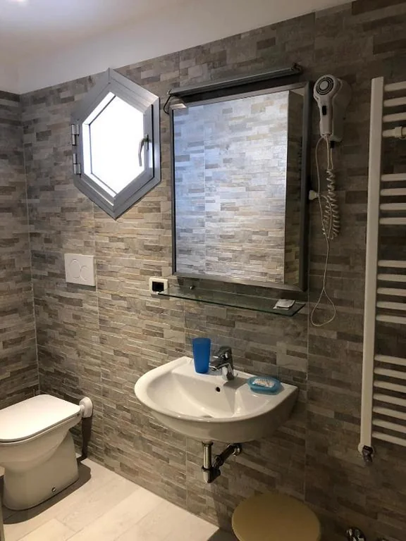 Camera Tripla Basic — Hotel Delle Rose