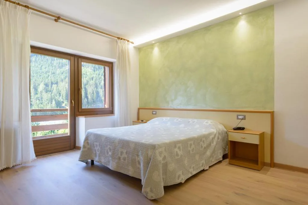 Basic Triple Room — Hotel Diana