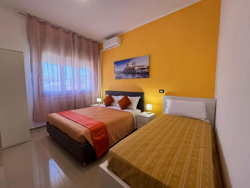Camera Tripla Basic — Premium Venice Residence