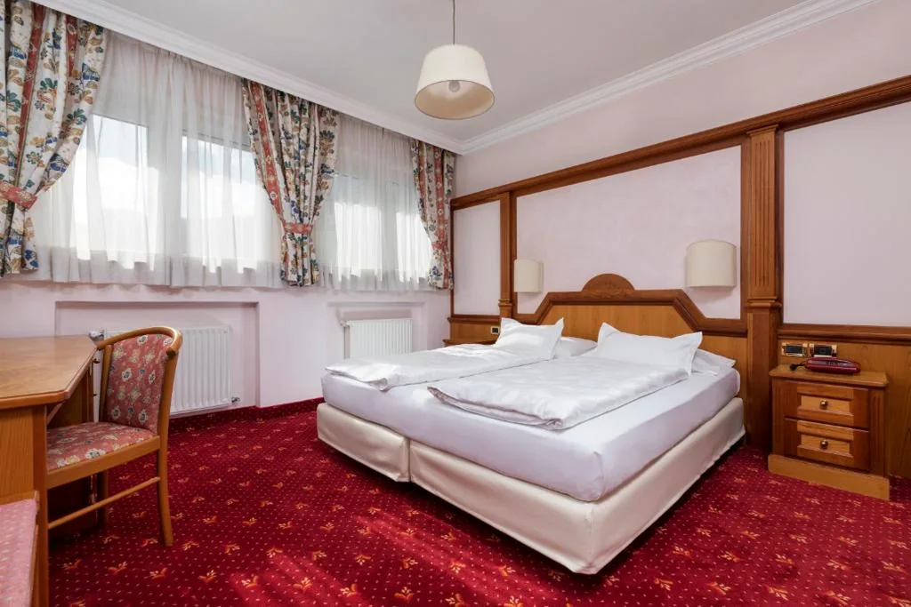 Basic Triple Room — Sporthotel Arabba