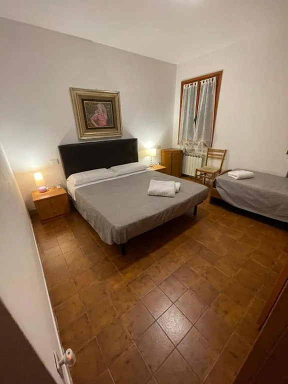 Triple Room — Beautiful Venice Greysclass