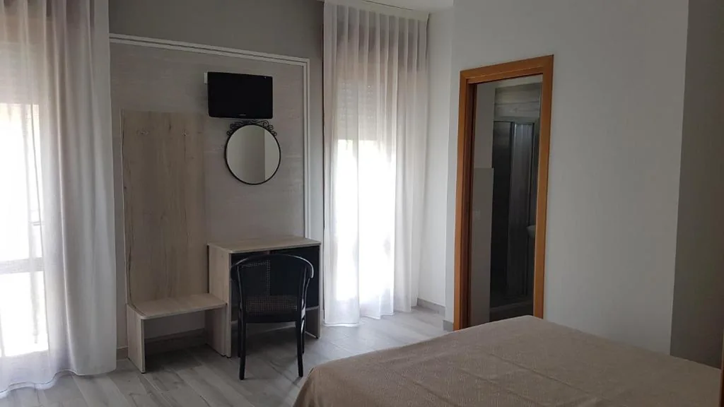 Camera Tripla Classic — Albergo Paris