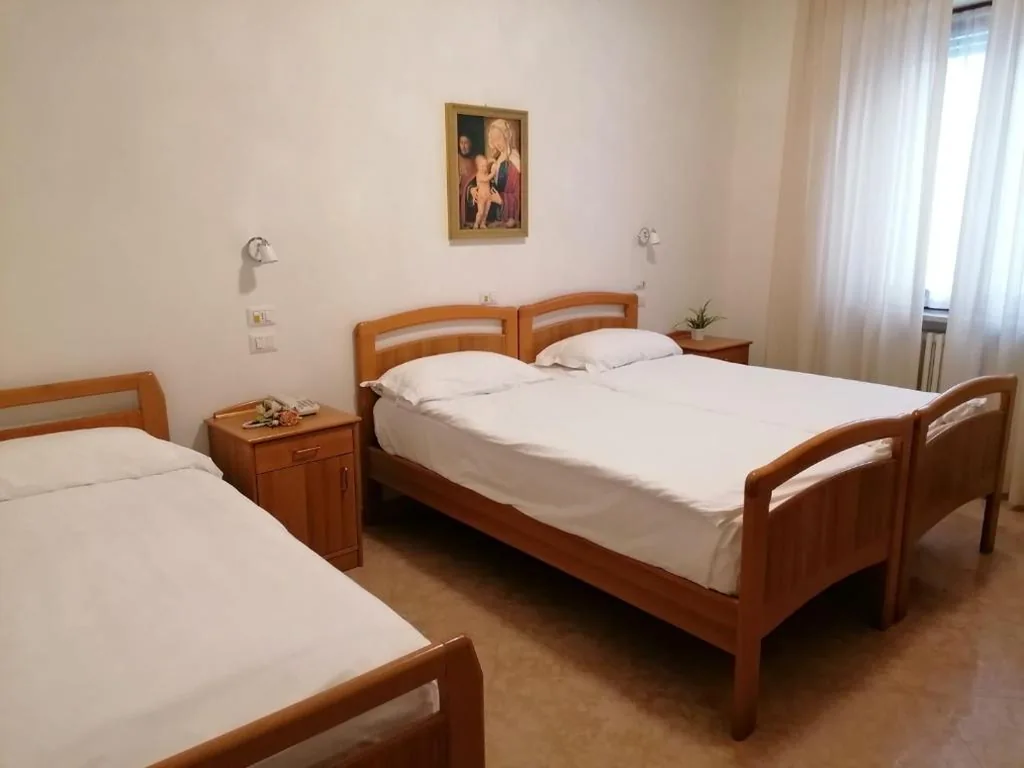 Classic Triple Room — Casa Vacanza – Casa del Padre Nascimbeni