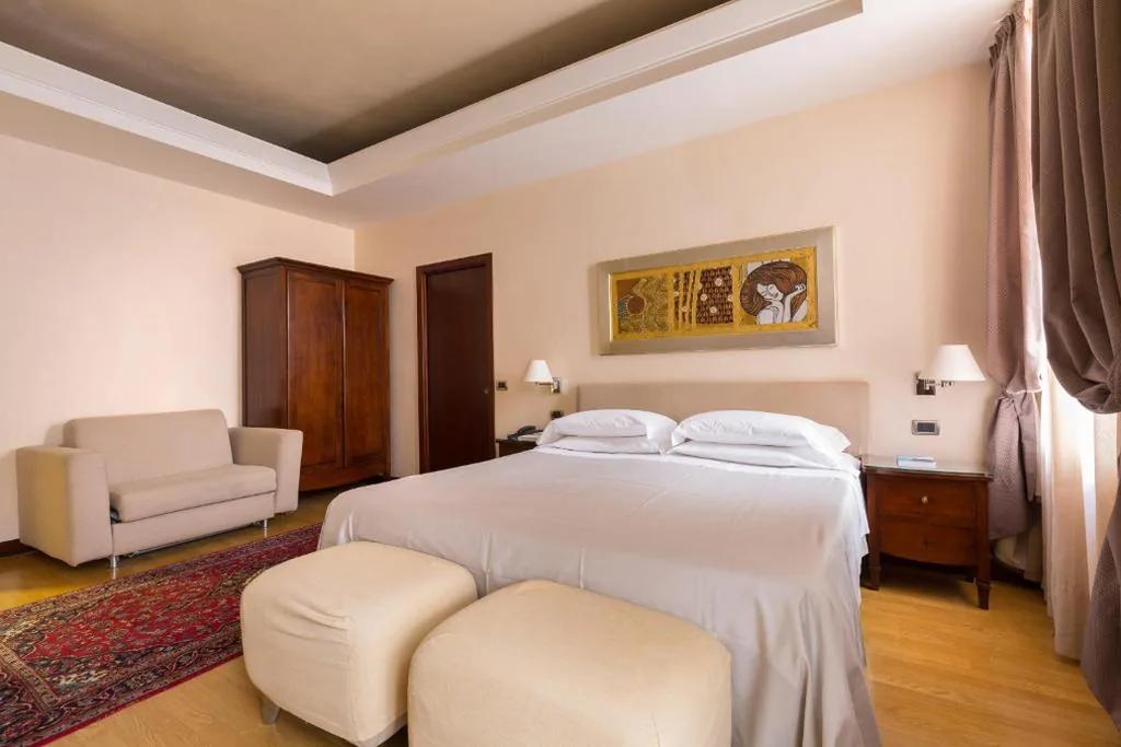 Camera Tripla Classic — Hotel Liassidi Palace