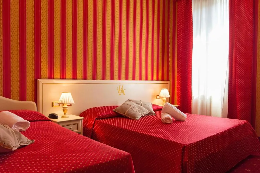 Classic Triple Room — Hotel Messner