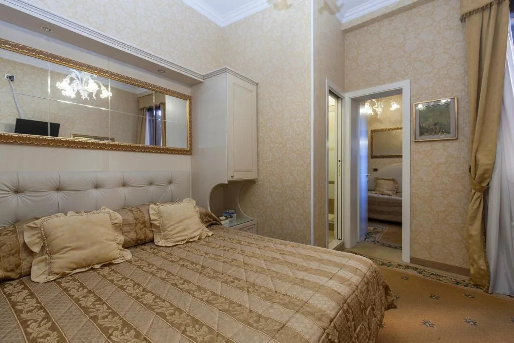 Camera Tripla Classic — Hotel Riviera Venezia Lido