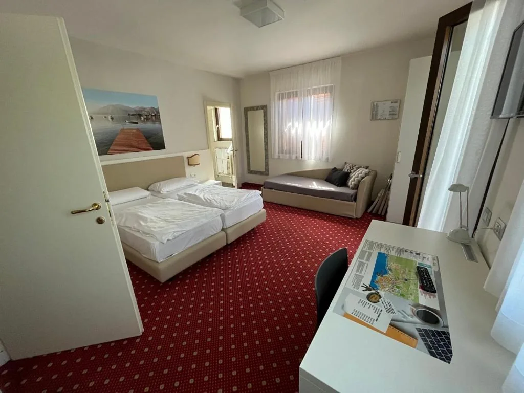 Classic Triple Room — Hotel Villa Nadia
