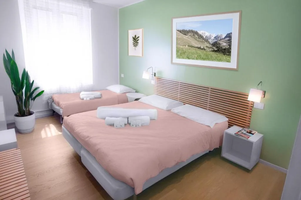 Camera Tripla Comfort con Doccia — Il Giardino di Gioia