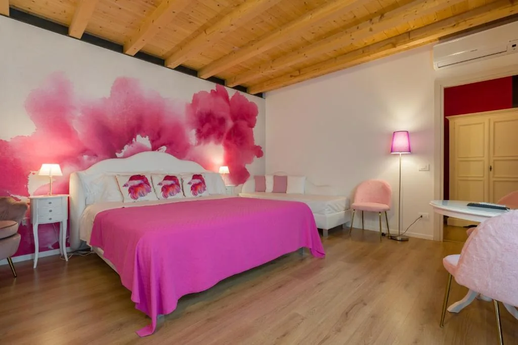 Comfort Triple Room — Giardino Giusti House & Court