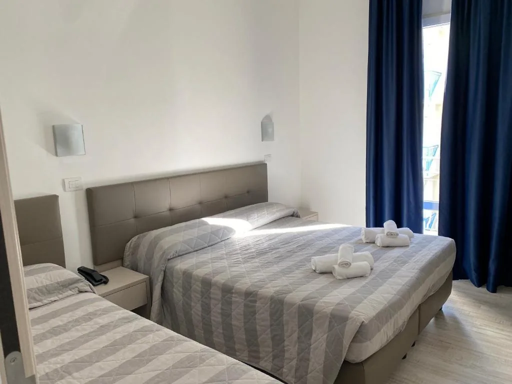 Comfort Triple Room — Hotel Arena
