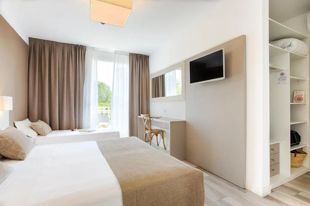 Camera Tripla Comfort — Hotel Greif