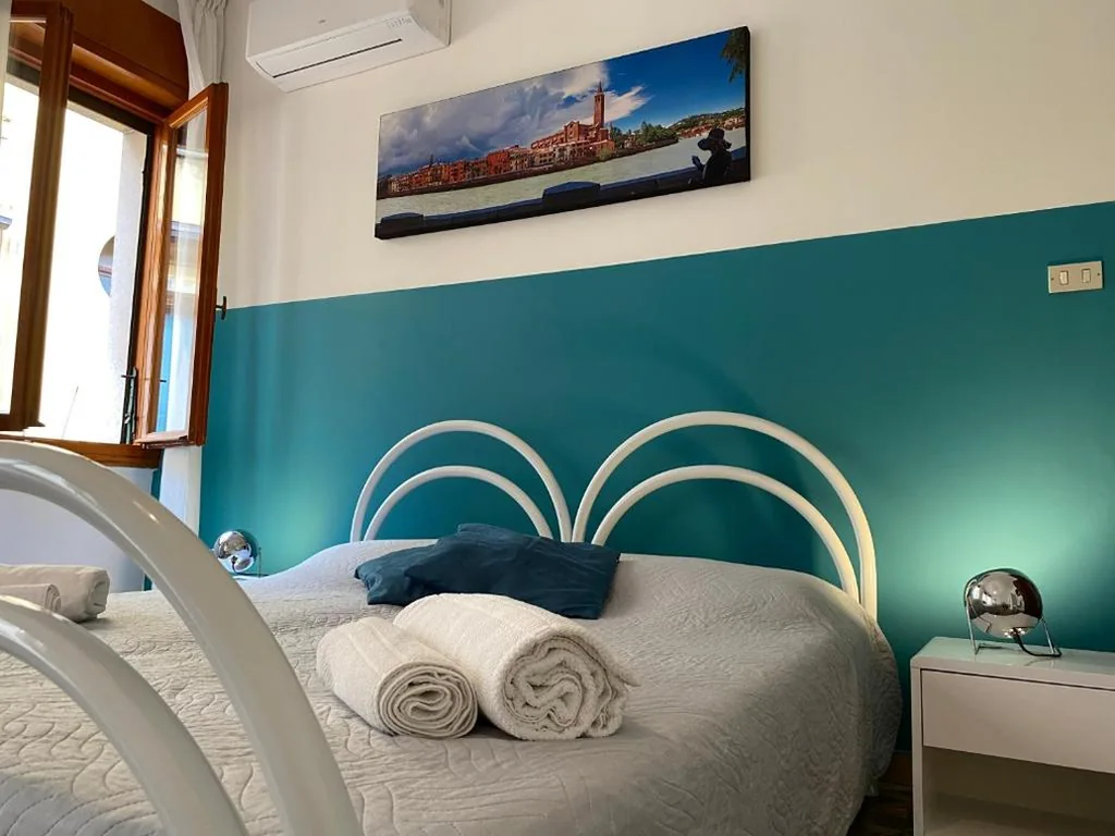 Triple Room with Shared Bathroom — All’Arena