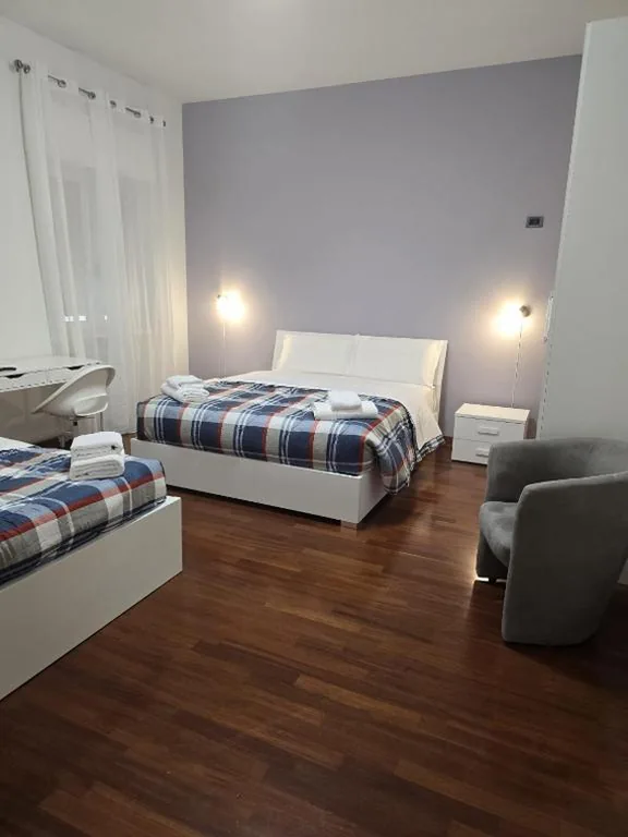 Triple Room with Shared Bathroom — MMM HOME Train Station 4