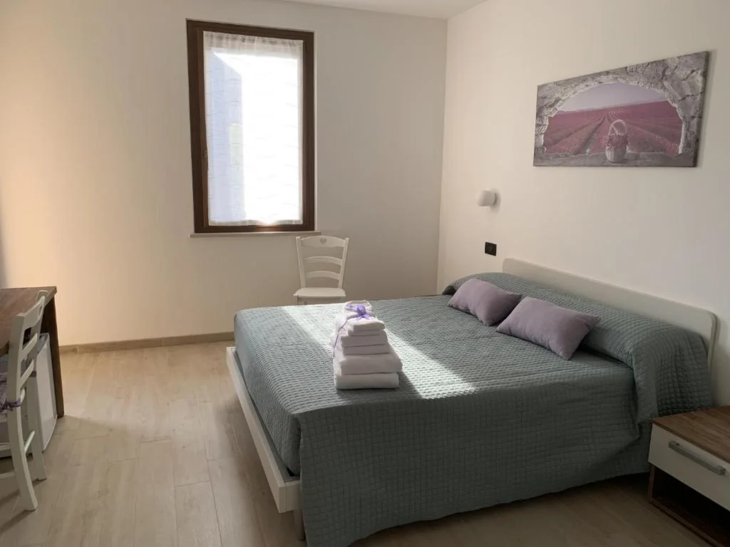 Triple Room with Private Bathroom — Casa Fiorita